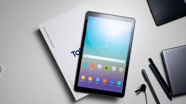 samsung tablet 12000 rs