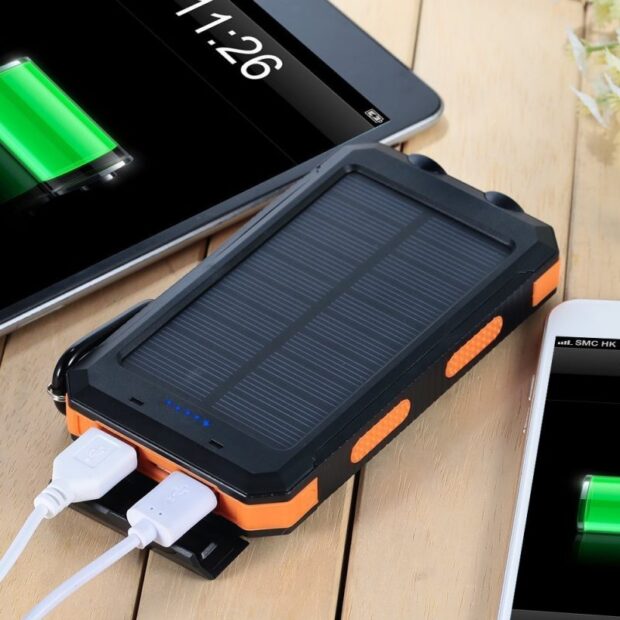 5 Best Solar Power Banks In India 2024 - Buying Guide & Reviews - Specs